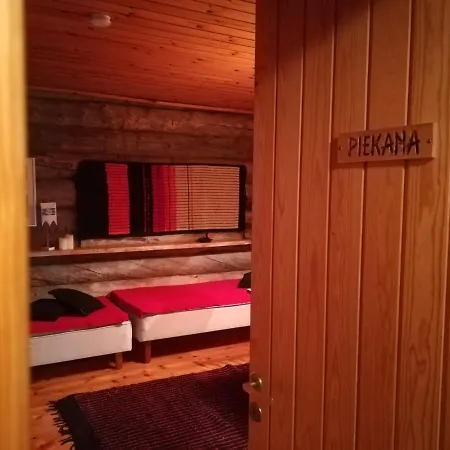 Kro Tunturipoelloe *